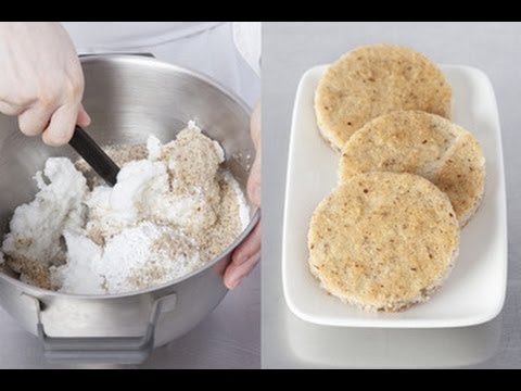 Cooking technique: preparing a dacquoise biscuit