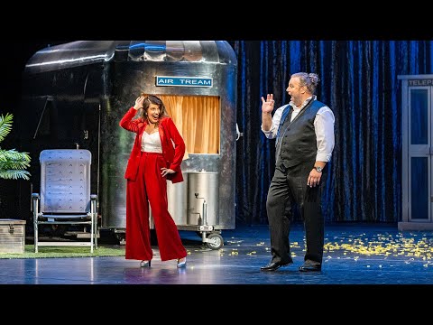 Trailer: DIE LUSTIGE WITWE - Die Theater Chemnitz