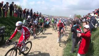 preview picture of video 'Paris-Roubaix 2014 - Kasseistrook 26 (Quiévy à Saint-Python) - peloton'