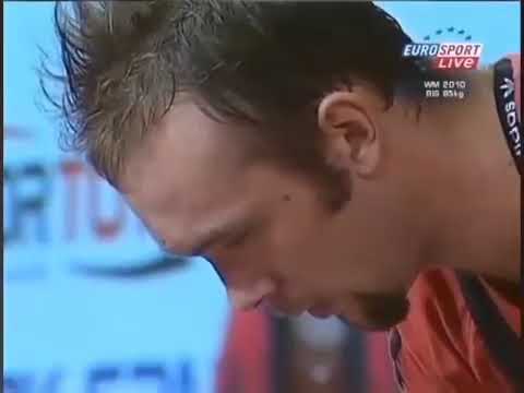 Ruslan Nurudinov (85, 18 y/o) 201 kg clean and jerk attempt