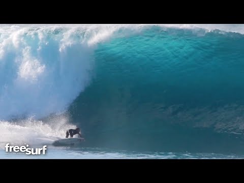 Tube of the Week / Matt Wilkinson at Pipeline - Freesurf Magazine