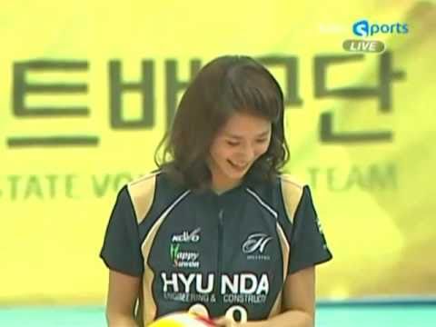 Yoona (SNSD) Opening Serve @ V-League 4/4 Nov19.2009 GIRLS' GENERATION