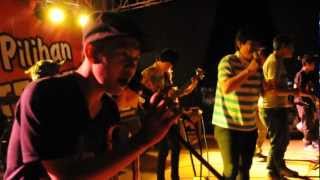 preview picture of video 'Rootsteady - Republik Sulap (Live perform at Blok 6, Rancaekek)'
