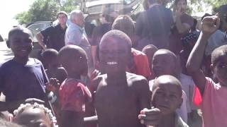 preview picture of video 'Angolan Village Children'