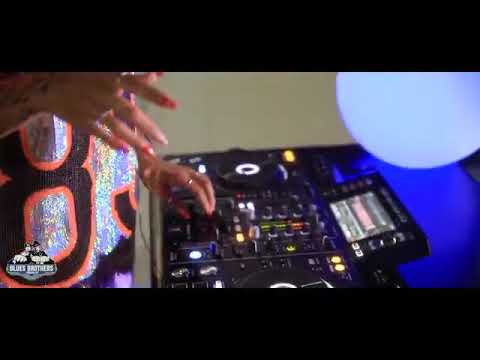 Angela Bene FT Beny #Tutti Pazzi Per TIK TOK