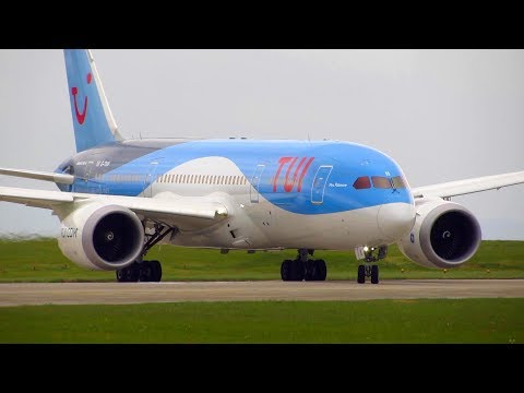 TUI Boeing 787-8 Dreamliner [G-TUII] Close Up Takeoff from Manchester Airport (MAN) [Full HD]