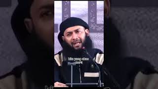 Download lagu Ustadz Dr. Syafiq Riza Basalamah - crying... #viral#islam#shorts mp3