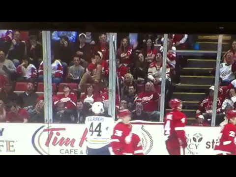 Red Wing fan Kielbasa 69 flipping the bird