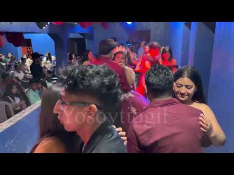 Qué movimientos de este muchacho de lentes bailazo en quezaltepeque Chiquimula 
