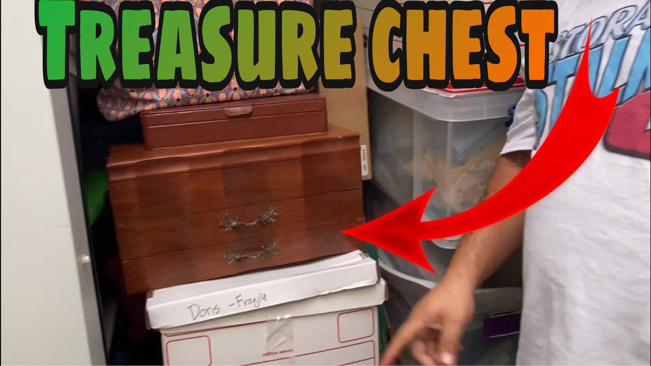 Antiques stored away in $402 investment storage unit | JUST INCREDIBLE!!! | Storage Stalker