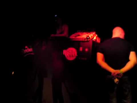 DJ Ludmilla @ Rockwell Cafe (Noisia - Machine Gun) MEN 2010