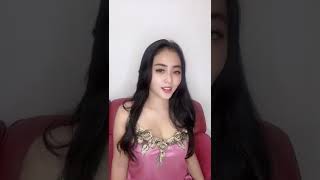 Download lagu Goyang Hot Bigo Live Tante kesepian hot mp3
