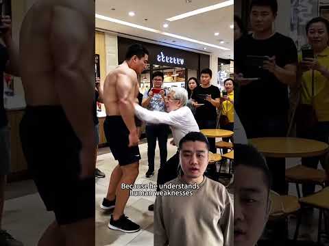 Tai Chi old man can knock down strong man #kungfuskills #taichi #fighting