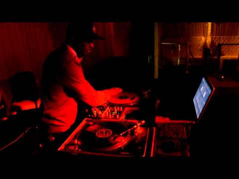 DJ Swag @ Aleviar's VIP Lounge