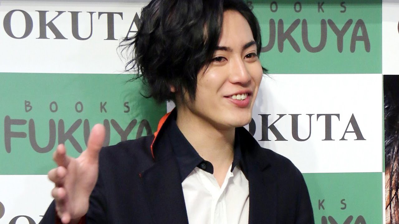 間宮祥太朗 初の写真集で 未熟者 アピール Mantanweb まんたんウェブ