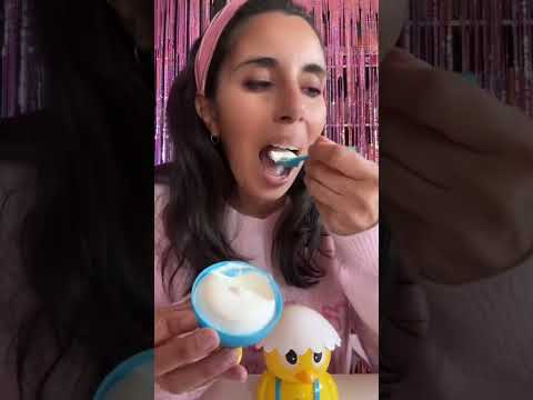 Vanilla or chocolate?🍦🍫