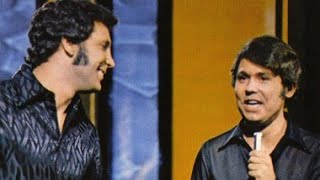 “Ghosts Riders In The Sky” «Jinetes en el Cielo» - Raphael &amp; Tom Jones en This Is Tom Jones [1970]