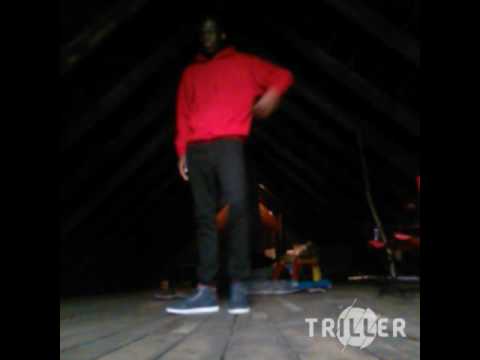 Wavykidt dancing to Davido x Danagog - Hookah