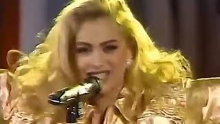 Paulina Rubio            Amor de mujer 1992
