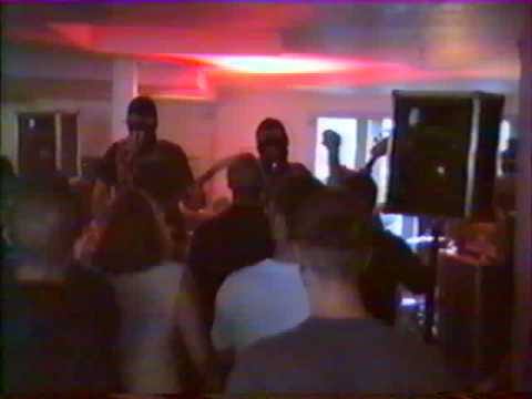 Les KOGARS en concert Paris Gambetta Surf Music 1997 