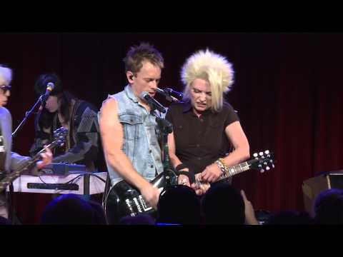 Videoclip de One Way Or Another (Live) — Blondie