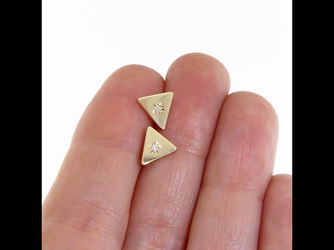 Cercei Stud Aur Galben 14k Triunghi Diamante Naturale - Minimalism si Stralucire Pura