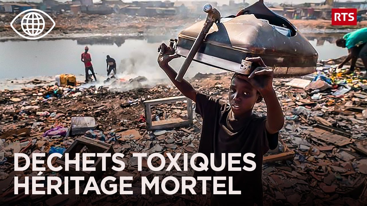 Recyclage illégal: le ravage mortel de nos vieux téléphones en Afrique - Documentaire Monde - RTS