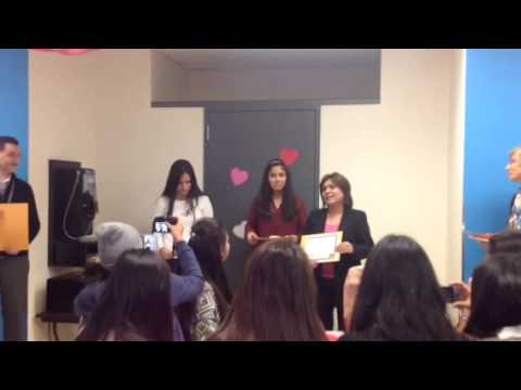 Ex alumna del colegio Ceibos Chiclayo Alejandra Leyton Graduación 2013