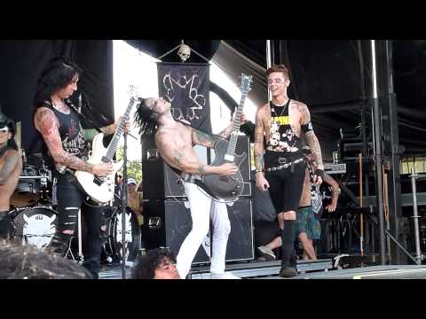 Black Veil Brides - Fallen Angels - Live 8-3-13 Vans Warped Tour