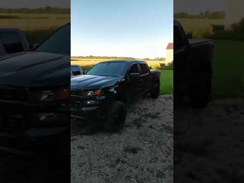 Trail Boss on 20x10's with 33's!