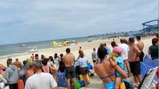 preview picture of video 'Helikopter na plaży w Międzyzdrojach'