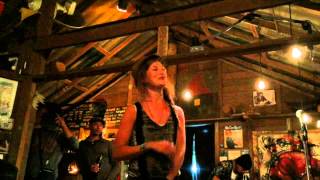 preview picture of video 'Opera at Edible Jazz in Pai'