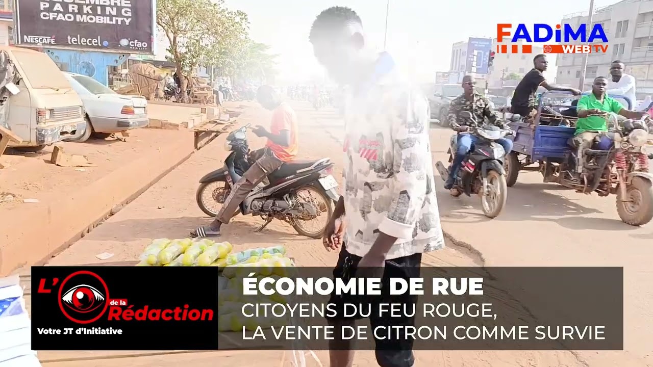 Ouagadougou : aux feux tricolores, la débrouille des jeunes vendeurs de citron