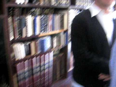 Mishloach Manos for the Amshinover