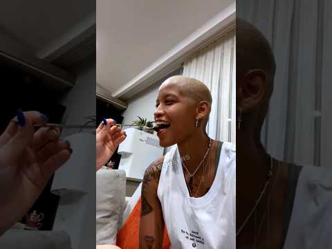 Zehra Gunes Feeds Melissa Vargas Cake! 🍰😄