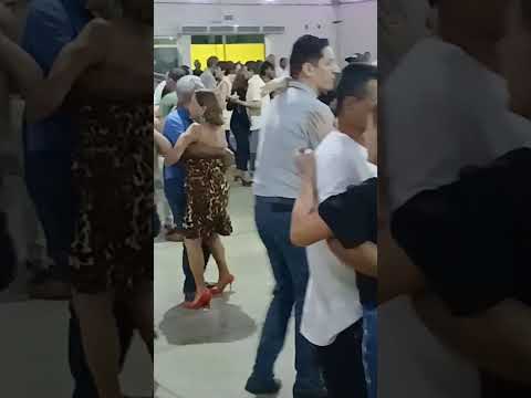 forró em araxa mg #dance #musicadancante #shots .