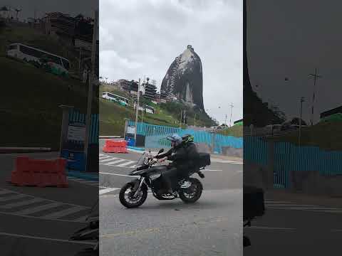 El peñol Antioquia destinó  turístico de nuestro Oriente Antioqueño es aquí y es ahors
