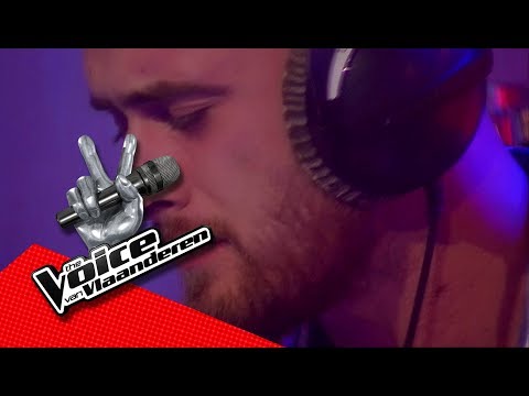 Mike zingt 'What Are Words' | Q-Live Sessie | The Voice van Vlaanderen | VTM