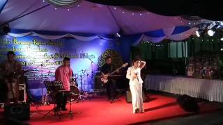 Download lagu Shaa - Pertama Kali LIVE @ RTM Johor Bahru mp3