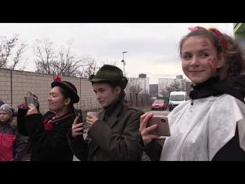 KYJOV-FAŠAŇKOVÁ OBCHŮZKA se Slováckým souborem Kyjov (před každým domem se tancoval šablový tanec)