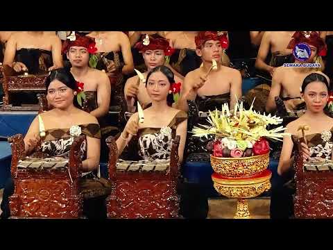 TABUH ANGKLUNG SEKAR SANDAT | DIMAINKAN OLEH ANAK - ANAK MUDA SANGGAR SEMARA BUDAYA , DENPASAR
