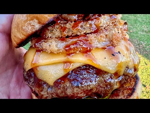 The Rodeo Burger 🍔 eleva o padrão para todos os hambúrgueres | Grill Nation