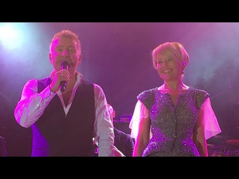 Агутин и варум все в твоих. Все в твоих руках агутин и варум. Часики агутин варум. Агутин и варум все в твоих. Агутин и варум все в твоих.