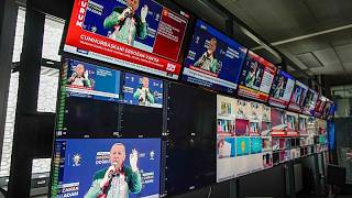 La policía turca registra Halk TV en Estambul y desata indignación por la libertad de prensa