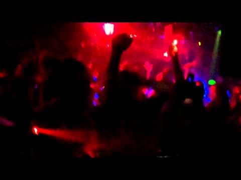 BASS & DESTROY feat GOLDIE