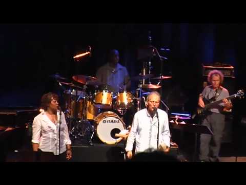 Michael Franks - When I Give My Love To You (Live La Cigale Paris, 10-07-2010)