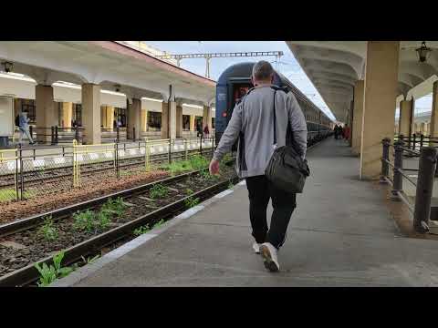 Tren IR 1751 Bucuresti Nord - Suceava soseste in gara PLOIESTI SUD