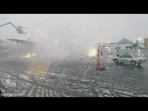 ATR72-600 de-anti icing operation during snowy and cold weather winter at tehran airport.(OIII/THR)