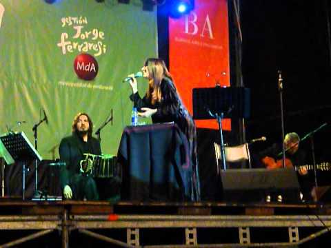 YUYO VERDE - Adriana Varela