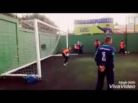 Defendendo pênalti, na Fechando o Gol!